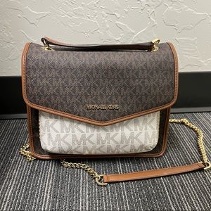 Michael Kors Crossbody Purse